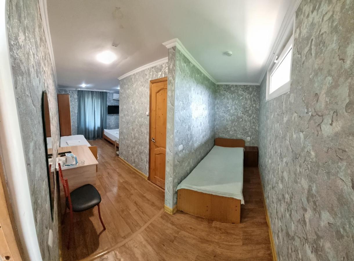 Ривер Гагра Hotel Buitenkant foto